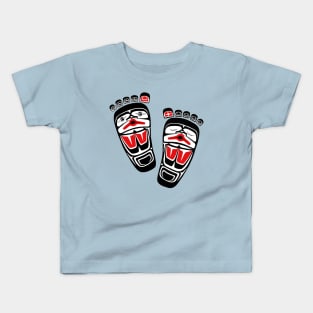PNW Bigfoot Sasquatch footprints Kids T-Shirt